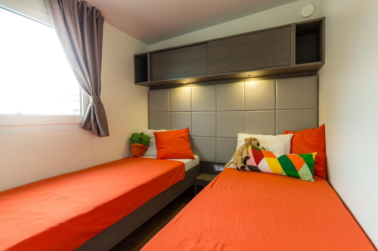 Diana & Josip Mobile Homes Biograd Na Moru Zewnętrze zdjęcie