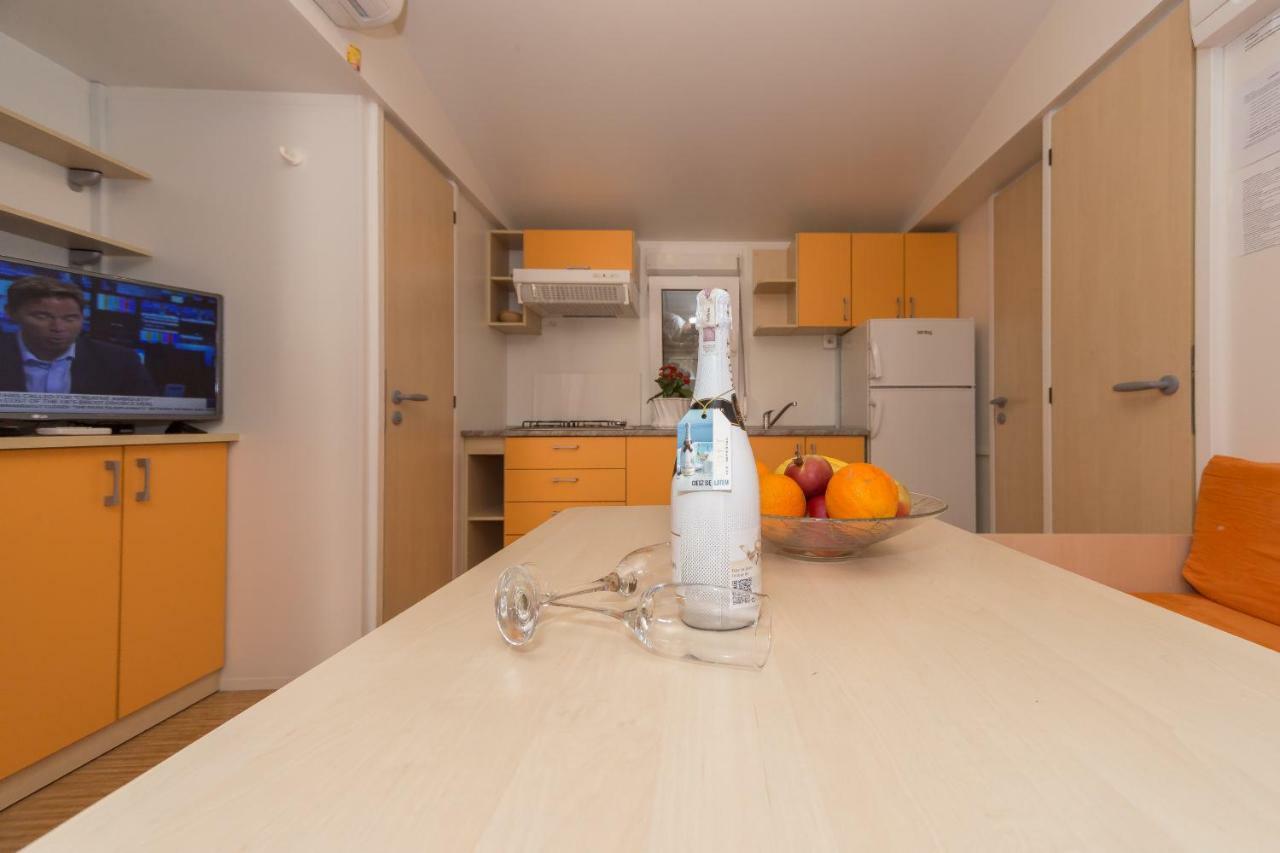 Diana & Josip Mobile Homes Biograd Na Moru Zewnętrze zdjęcie
